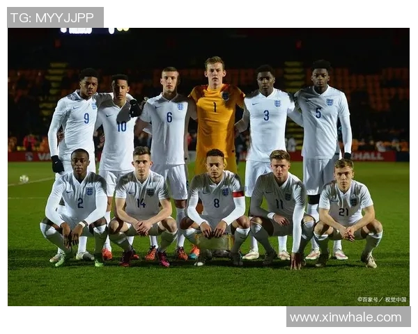 新华社足球明星闪耀绿茵场展现激情与实力引领新时代足球风潮